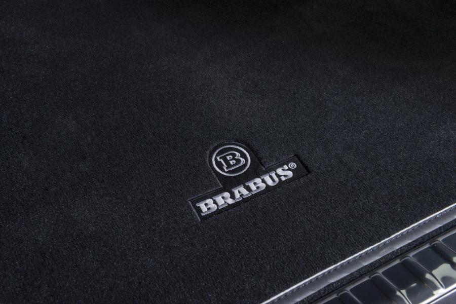 Детали интерьера Mercedes-Benz G500 by Brabus 2018 года  (фото 31 из 42)